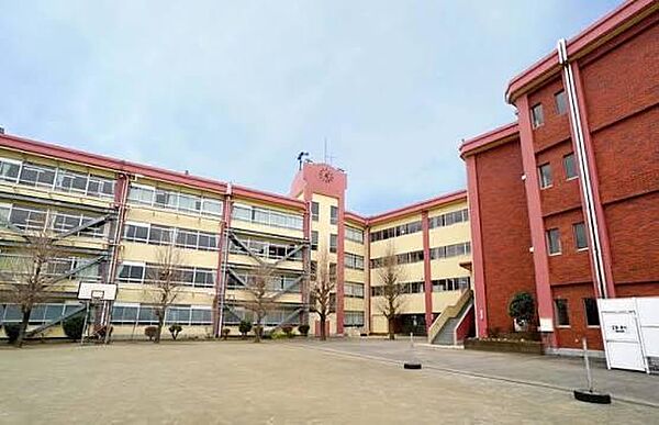 東村山市立東村山第四中学校まで約501m