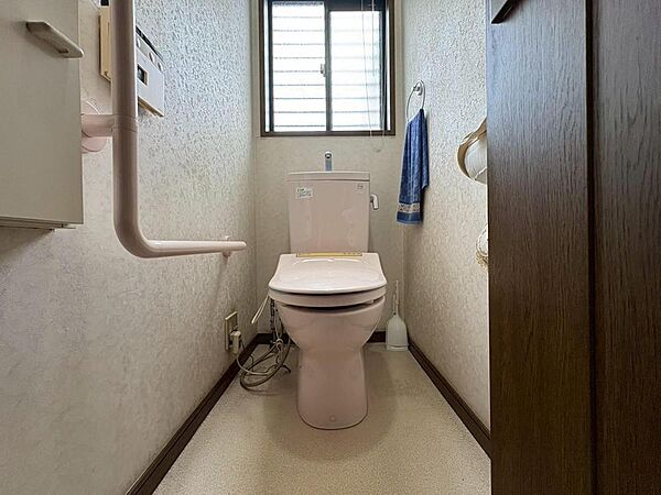 写真と現地では広さや明るさの感じ方が異なります。実際に足をお運びいただき、ぜひご体感ください。