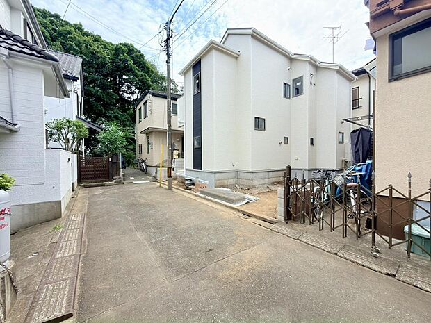 周辺の買い物施設、教育施設などの情報もご案内させていただきます。