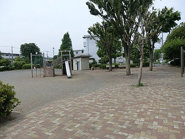 朝日町いこい公園まで約508m