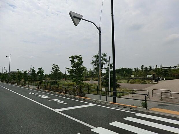 玉川公園まで約540m
