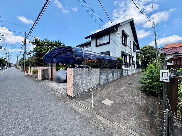 建築条件なしの土地です。お好みのハウスメーカーや工務店で建築できます。