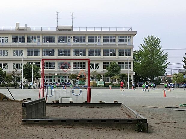 所沢市立若狭小学校まで約1119m