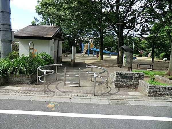 矢頭公園まで約253m