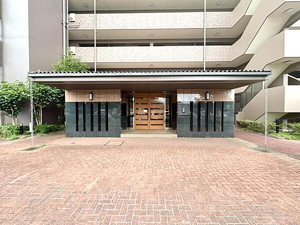 幅広い世代の方が暮らしやすい、豊かな自然とほどよい利便を享受する住環境です。