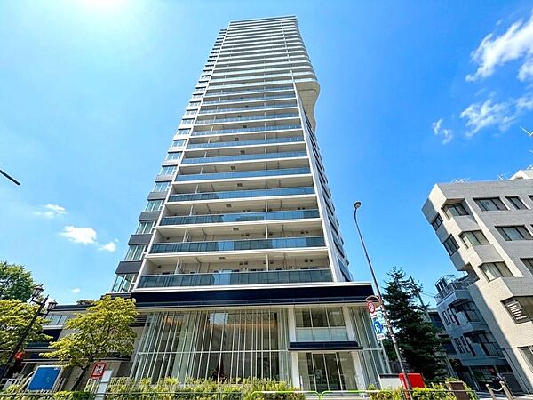 「ネットで見た」とお電話をいただければ、当日のご見学予約も可能です。※バーチャル加工を施しています。