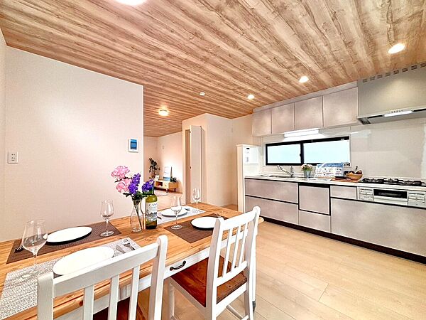 ご家族がコミュニケーションを重ねる大切な空間です。ぜひ現地にて、実際の暮らしをイメージしてください。