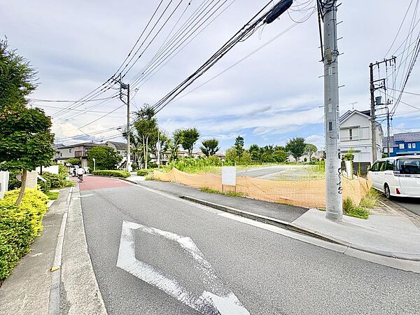 現地のご案内だけでなく、当社は先々の暮らしに必要なお金や、最適な準備なども併せてご提案いたします。