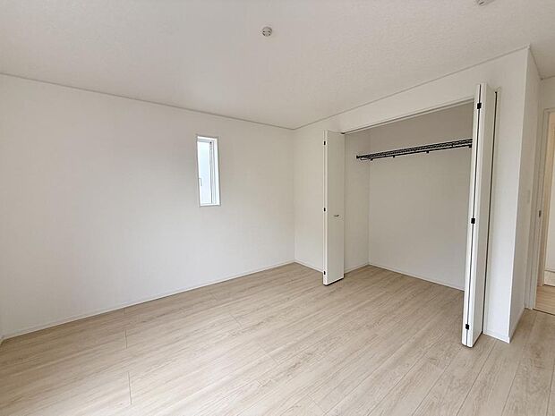 生活スタイルに合わせて、お子様部屋、寝室、テレワーク室など様々な用途で使用できます。