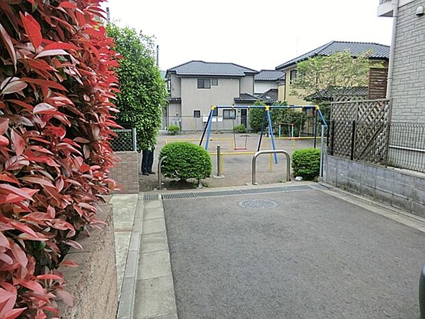 金子中央けやき公園まで約1272m