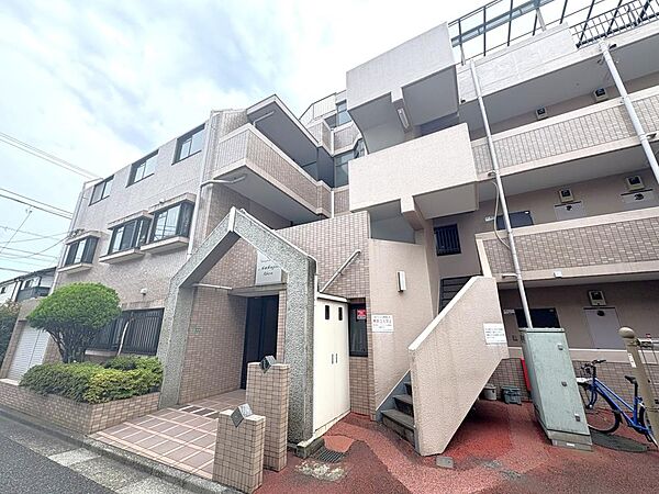 住戸内はもちろん、共用部や周辺の街並みなども併せてご見学いただけます。