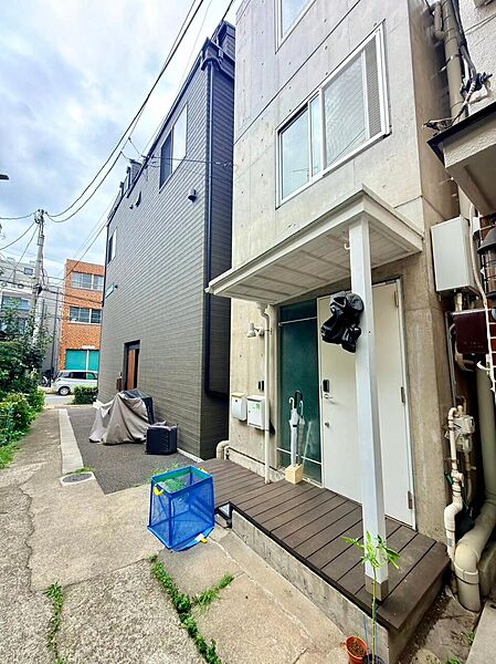 周辺の買い物施設、教育施設などの情報もご案内させていただきます。