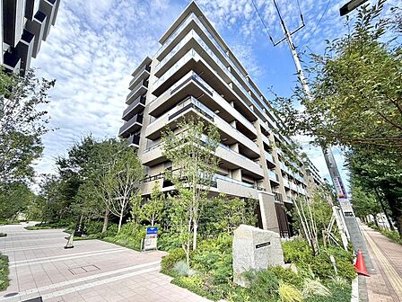 当社は選べる見学メニューをご用意。お客様のご希望・ご都合に合わせてご見学いただけます。