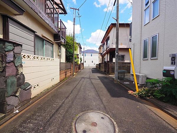 (周辺写真)現地にて、住まいの実際の日当たりや、周辺の街並み・交通量などをご体感くださいませ。