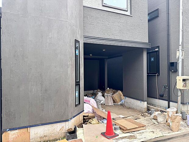 駐車場があるため、お車を保有しているご家庭も安心です。