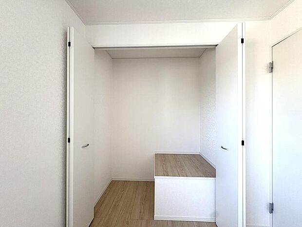 各収納を活用することで、いつでもすっきりとした心地よい住空間を叶えることができます。