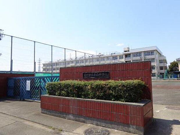 日野市立平山中学校まで約1043m