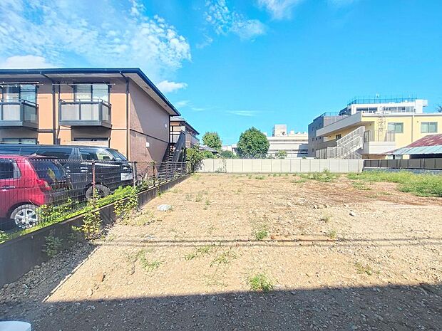 日当たりや周辺の道路幅・交通量など、現地にてお確かめいただけます。ぜひ、お問い合わせくださいませ。