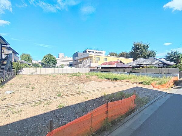 現況更地のため、解体費用がかからず、設計～建築までの流れもスムーズです。