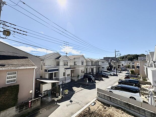 現地からの眺望写真です。街並みの変化や、四季の移ろいを感じることができます。