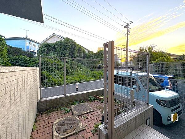 現地だけではなく、周辺の施設・道路など、生活するにあたって重要なポイントも併せてご案内可能です。