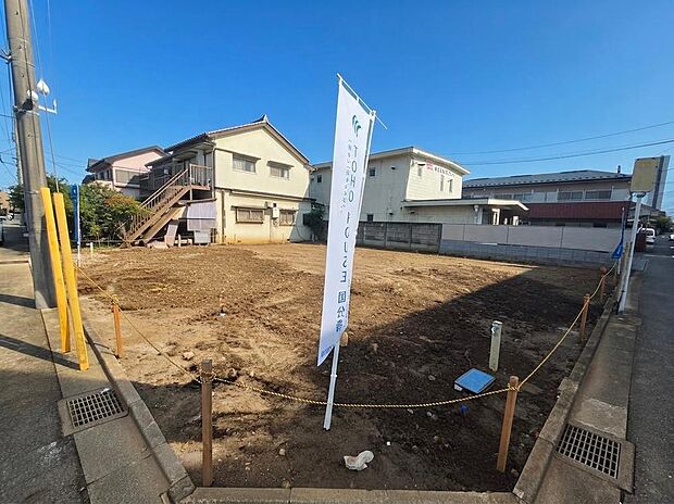 公園が徒歩圏内に点在し、休日お散歩をしたり、お子様と遊具で遊んだりと、楽しい時間を送れそうです。