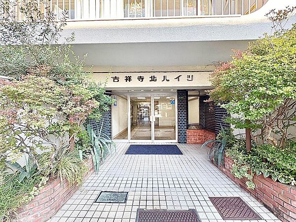 住戸内はもちろん、共用部や周辺の街並みなども併せてご見学いただけます。
