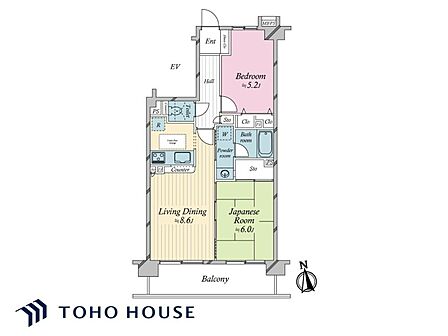 リビングは和室が隣接しています。家族団らんの時間は扉を開放して、一体利用も可能な間取りです。