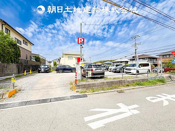【現地写真】建築条件なしの売地につきお好きなハウスメーカーにて建築が可能です。