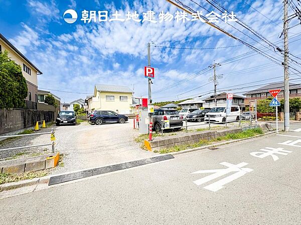 【現地写真】建築条件なしの売地につきお好きなハウスメーカーにて建築が可能です。