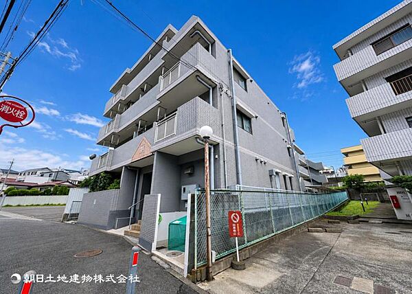 【外観写真】時間のゆとりと空間、暖かな陽光がもたらす光と風を独占してください。