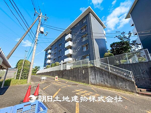 爽やかな空間演出とセンス良く纏められた室内は素敵な寛ぎ空間です。