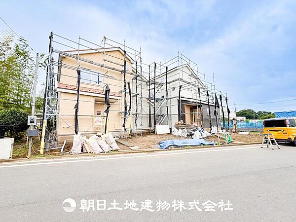 大切なご家族、招いた友人と過ごすひと時を溢れる光が優しく包み込む空間。