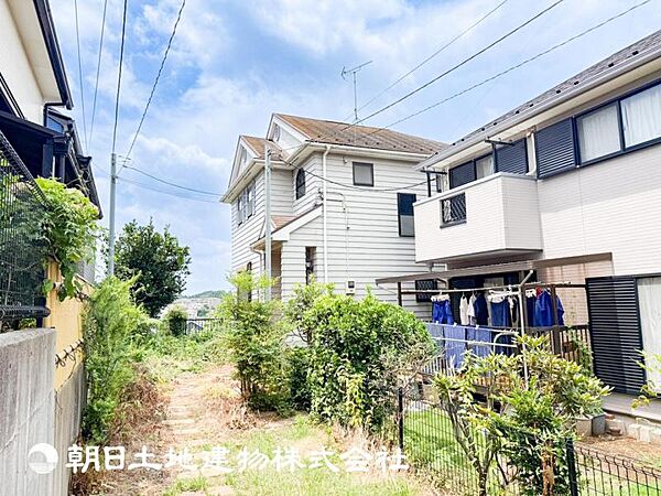 【外観写真】時間のゆとりと空間、暖かな陽光がもたらす光と風を独占してください。