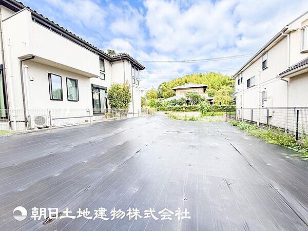 趣味・感性で個性的に飾って頂けるようシンプルに仕上げてあります。