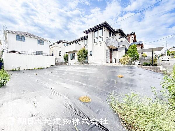 太陽に愛された家。陽当り・通風に優れた魅力的で快適さを追求した住宅です。