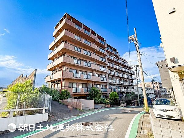【外観写真】時間のゆとりと空間、暖かな陽光がもたらす光と風を独占してください。