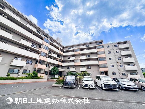 【外観写真】表現された空間はたくさんの光を浴び、風を感じ、暮らしの時間を豊かにしてくれます。