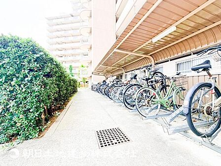 大切な家族、お客様をお迎えする玄関は住宅の入口。落ち着いた雰囲気。