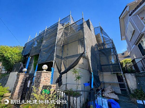 【外観写真】時間のゆとりと空間、暖かな陽光がもたらす光と風を独占してください。