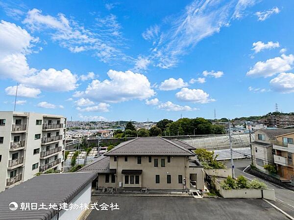 【眺望】住戸からの眺望や通風も良好なお部屋です。