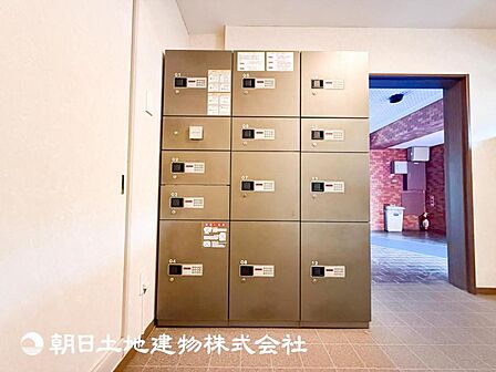 【宅配BOX】宅配BOXは留守の時にも便利な機能、お留守でも荷物の受け取りが可能です!