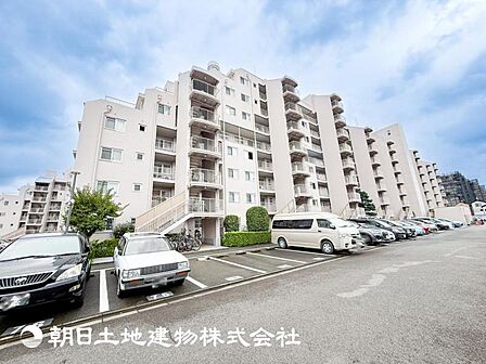 趣味・感性で個性的に飾って頂けるようシンプルに仕上げてあります。