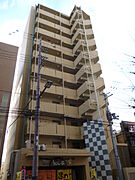 尼崎駅より徒歩2分 3階 築17年8ヶ月の賃貸物件