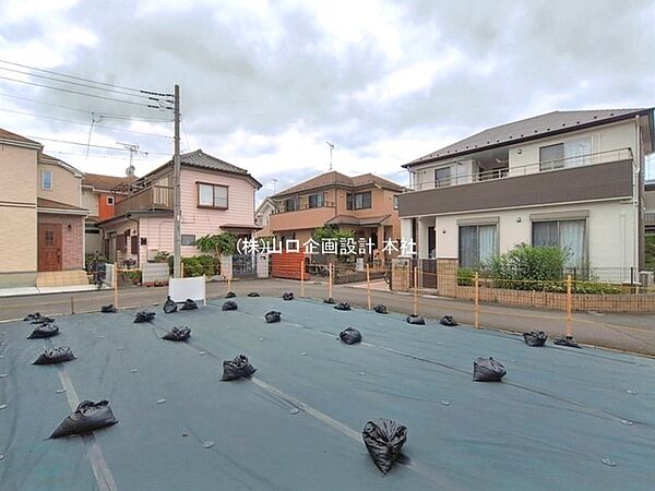 幹線道路から少し離れているので落ち着いた環境です。