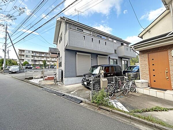 太陽光発電と蓄電池を備えた住まい。電気をつくり、蓄えて使う暮らしを考えられます。