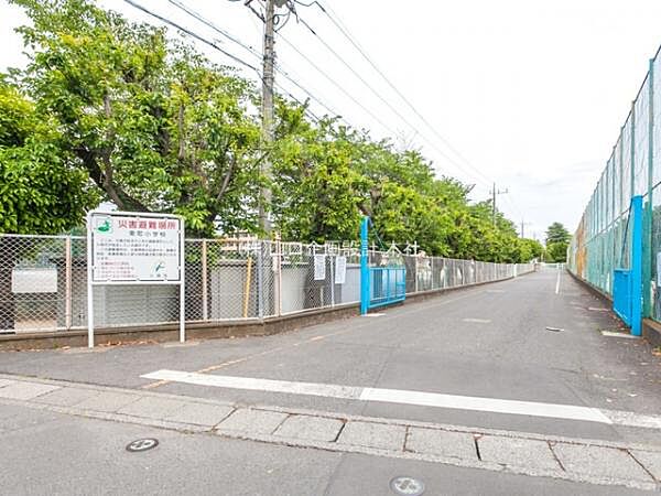 入間市立東町小学校まで750m（徒歩9分）