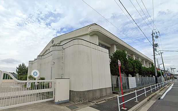 名古屋市立日比津小学校（564m）