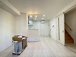 ウイングコート新大阪 1階1LDKのリビング/ダイニング