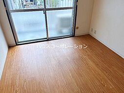 阪急神戸本線 塚口駅 徒歩9分の賃貸マンション 3階ワンルームのリビング/ダイニング